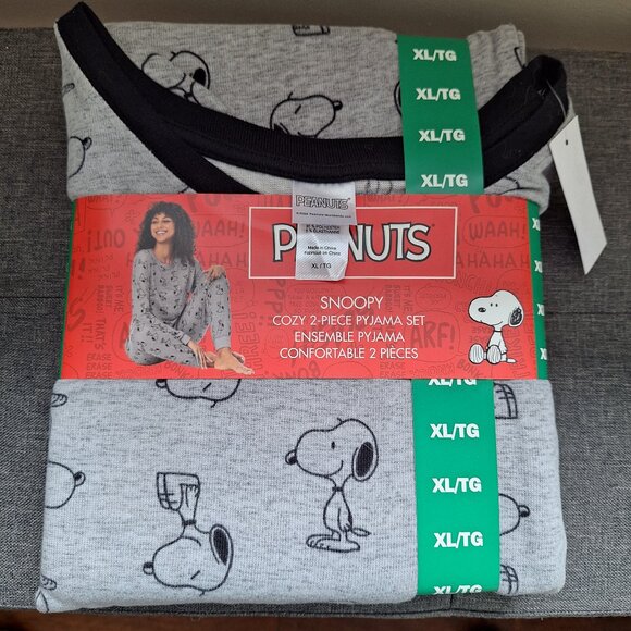 Snoopy 2 piece pyjama set - Picture 1 of 4